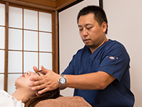 体を治すのに、強い刺激は必要ないどころか、逆効果と考えます。